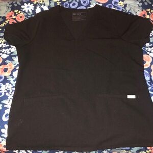 Figs 2 pocket scrub top